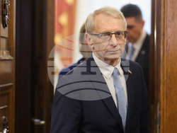 Президент - „Продължаваме промяната  - Демократична България " - консултации