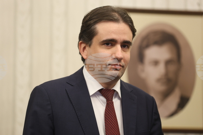 CC-DB Deputy Floor Leader Says Private Media Must Not Fire Journalists at Will, Cites Role of Media in Democracy