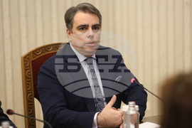 Президент - „Продължаваме промяната  - Демократична България " - консултации