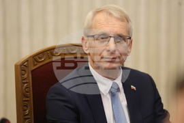 Президент - „Продължаваме промяната  - Демократична България " - консултации