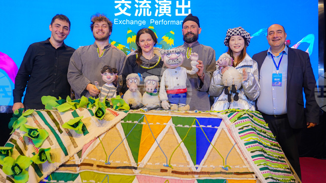 Държавен куклен театър – Габрово получи приза „Изключено културно наследство в областта на кукленото изкуство" в Китай