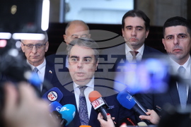 „Продължаваме промяната-Демократична България" - консултации - брифинг