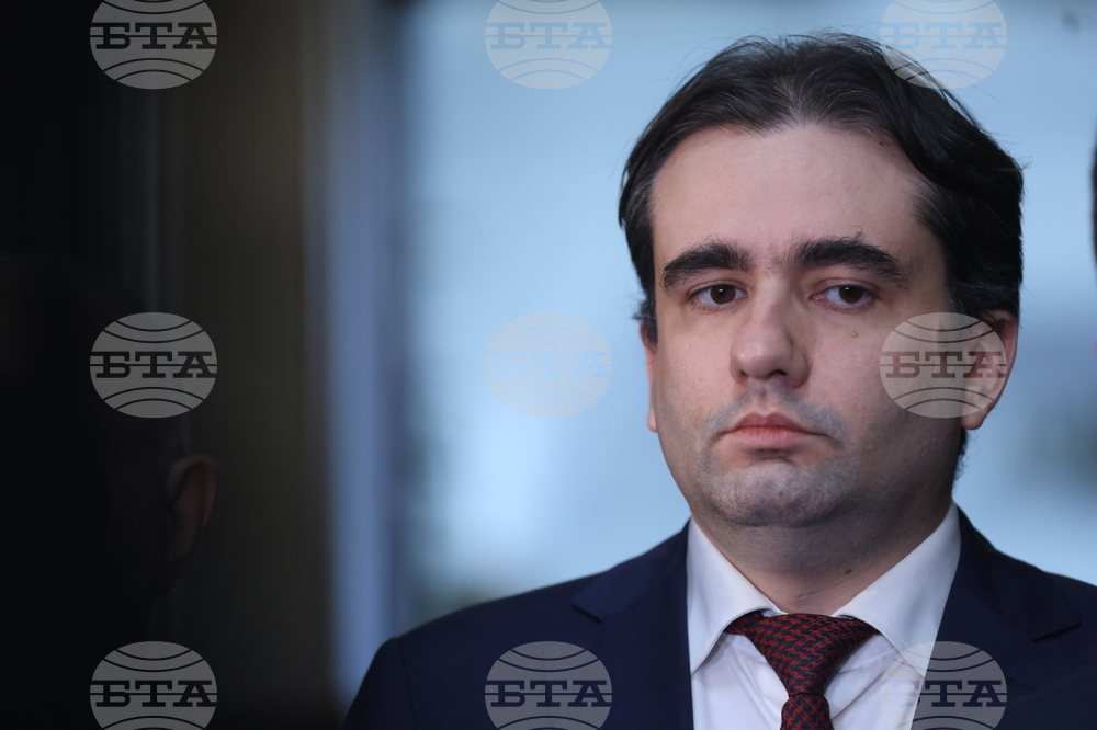 Чувам критика, че частна медия можела да прави каквото си иска, но в случая с бТВ и Мария Цънцарова това не е така, коментира Божидар Божанов