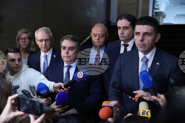 „Продължаваме промяната-Демократична България" - консултации - брифинг