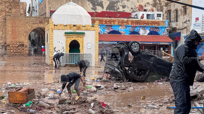 Най-малко 37 души загинаха при наводнения в Западно Мароко