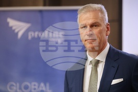 Плаващ соларен парк - проект - представяне - Петър Мрозик