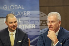 Плаващ соларен парк - проект - представяне