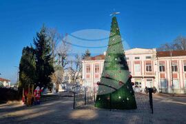 Омуртаг - коледна украса - градска елха