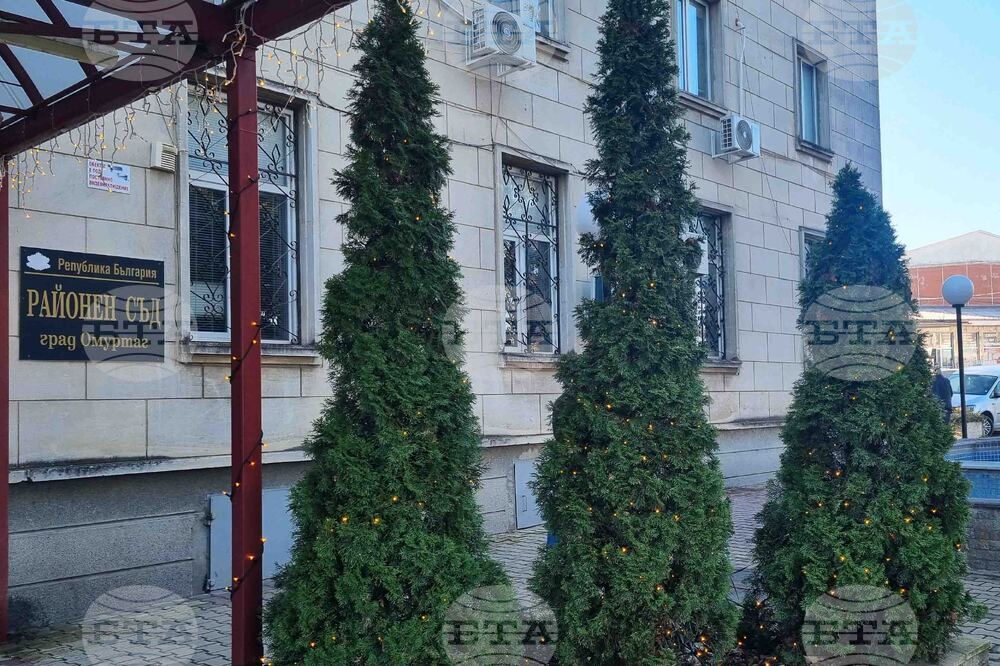 Омуртаг - коледна украса - градска елха