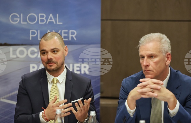 Плаващ соларен парк - проект - представяне