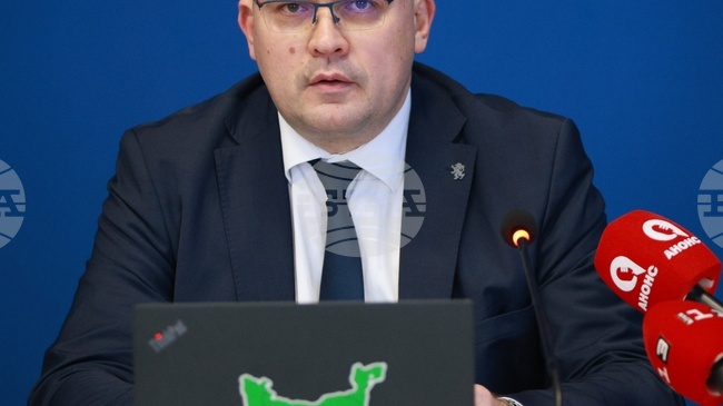 Призоваваме хората да гласуват, за да има положителна промяна, каза депутатът от „Възраждане“ Златан Златанов в Русе