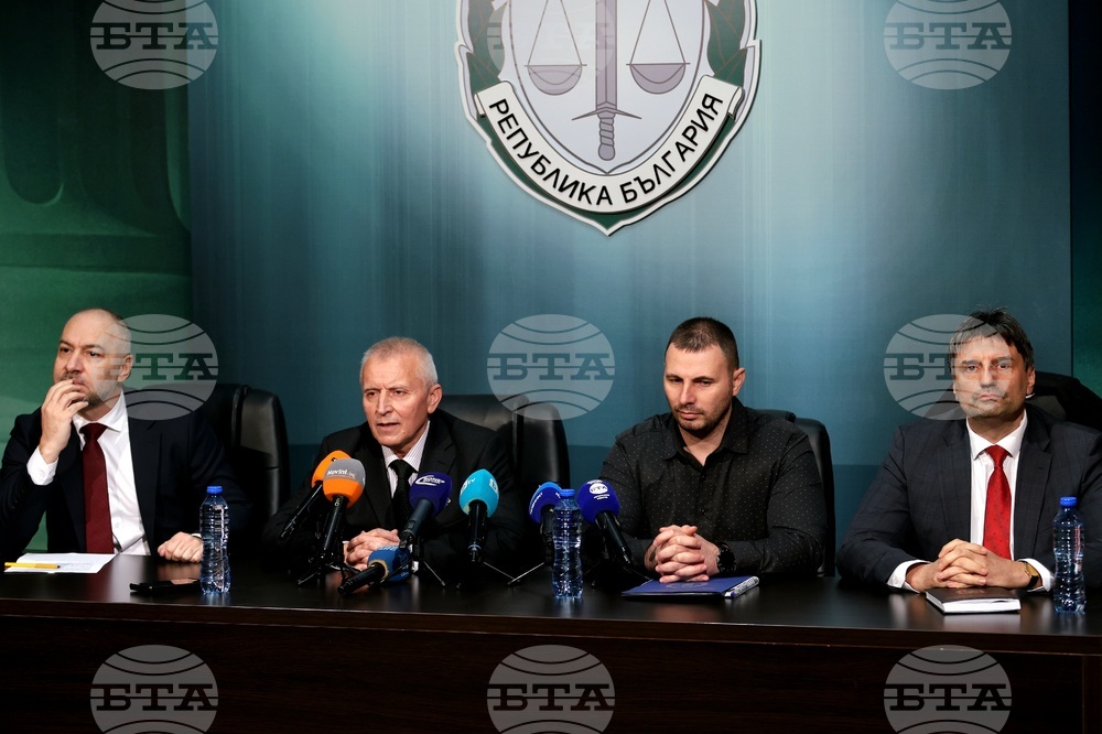 Seven People, Including Police Officers, Charged with Participation in Organized Criminal Group