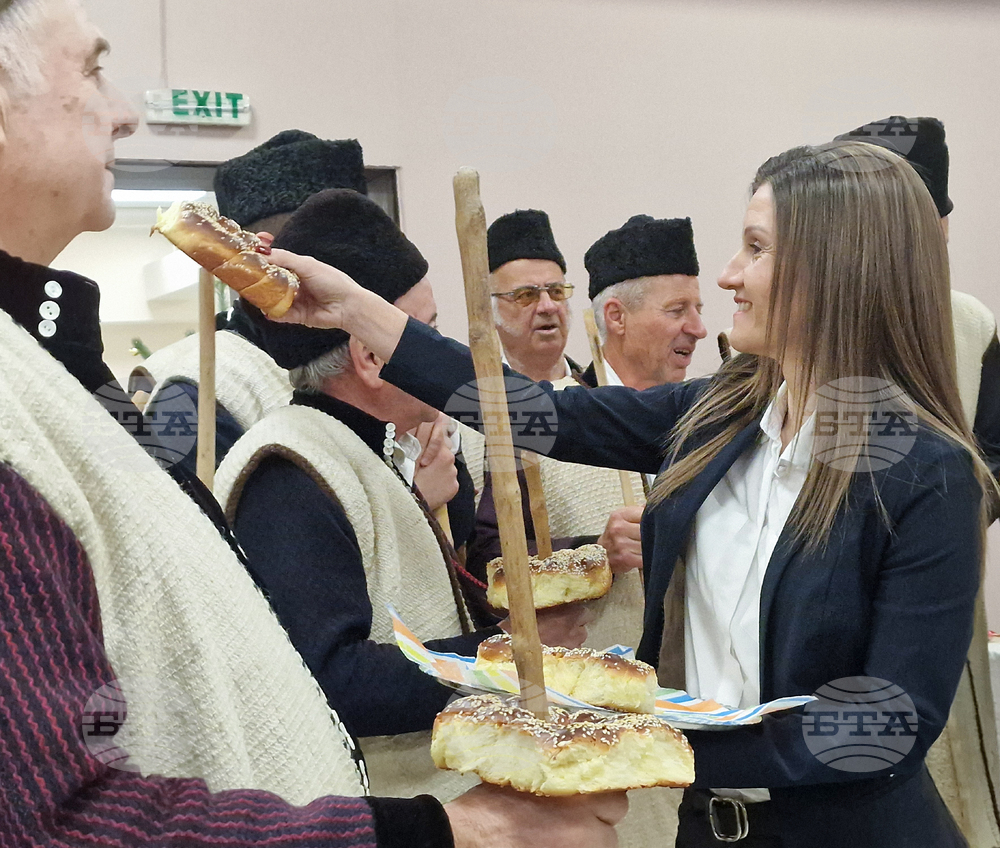 Хасково - Областна администрация - Коледен благотворителен базар