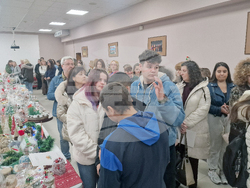 Хасково - Областна администрация - Коледен благотворителен базар