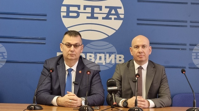 „Възраждане“ предлагат отлагане с една година на приемането на еврото в България 