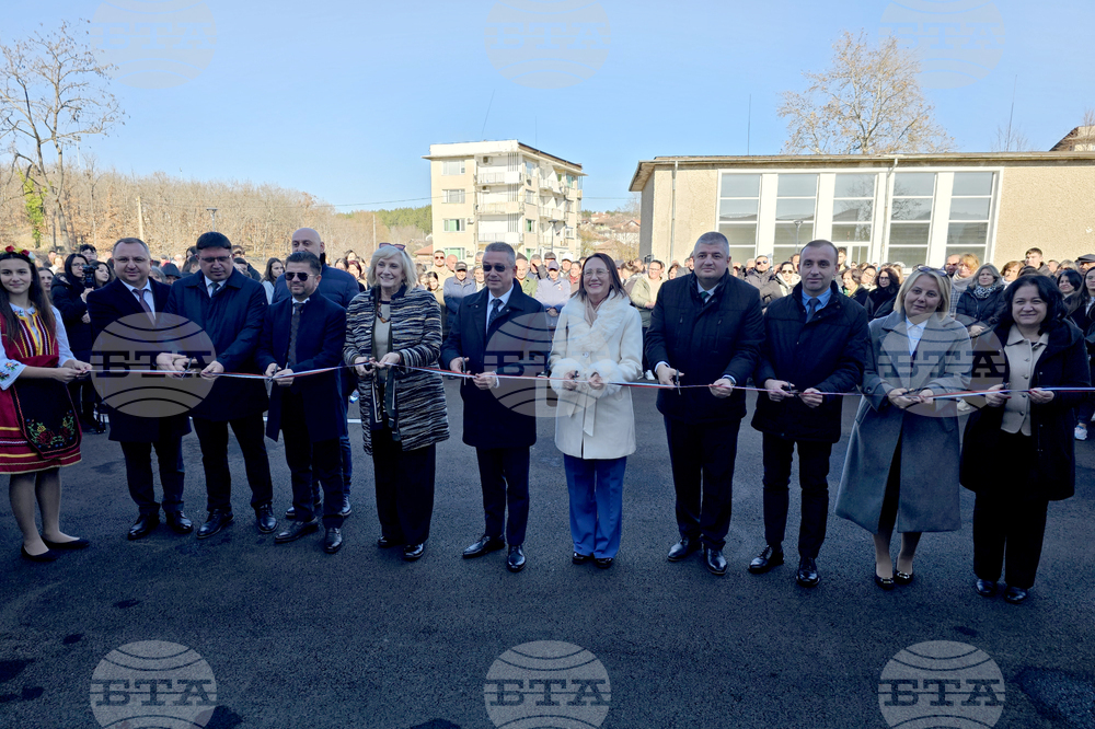 Джебел - плувен басейн - откриване