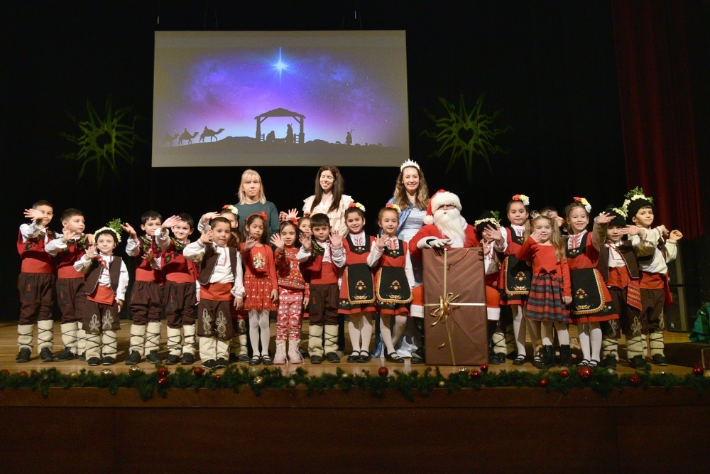 Община Сливен: Коледното вълшебство през очите на малчуганите от детските градини в Сливен