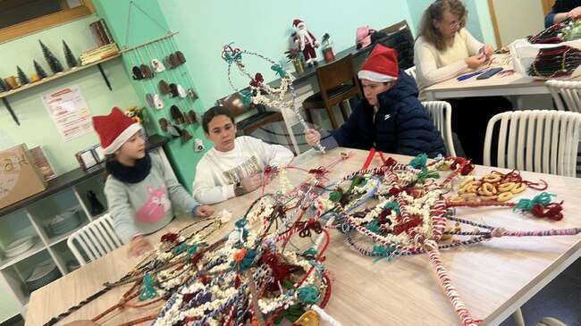 Учители от Българското училище „Св. Иван Рилски“ в Мостолес, Испания: С децата и родителите превърнахме коледната ни работилница в празник