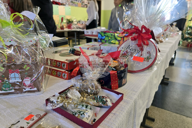 Панагюрище - Средно училище „Нешо Бончев“ - благотворителен пазар