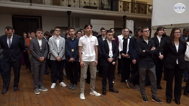 Българските олимпийски отбори по природни науки завоюваха през 2025 година общо 97 медала, каза Вълкан Горанов