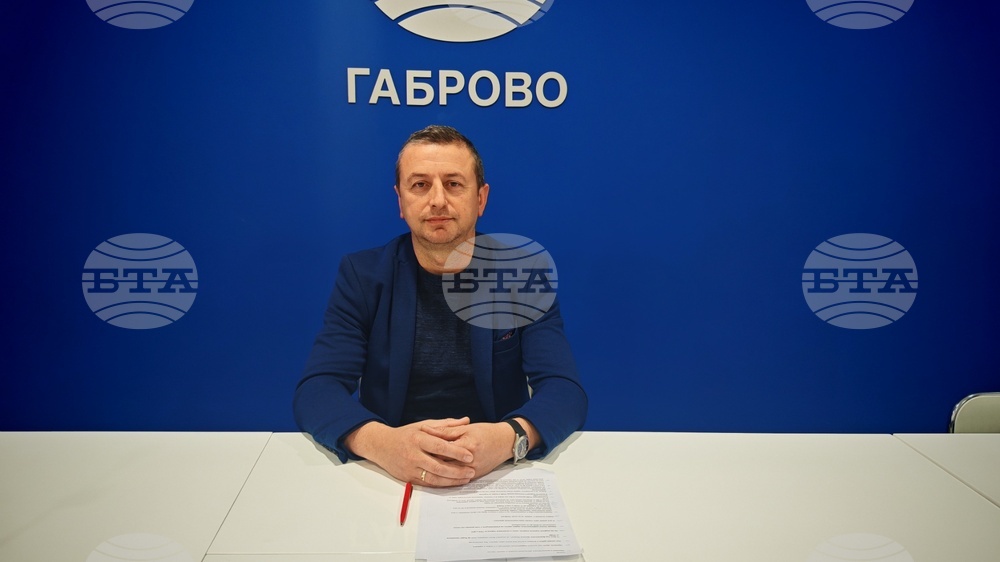 „Възраждане“ предлагат отлагане с една година на приемането на еврото в България