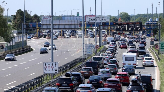 ХИНА: Хърватия въвежда електронно таксуване по всички магистрали от 2027 г.