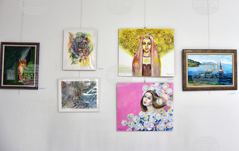 Монтана - Международен ден на жената  - изложба