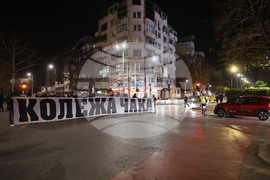 Пловдив - футболни фенове - протест срещу забавянето на строителството на стадион “Христо Ботев”