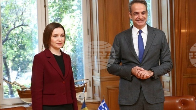 АНА-МПА: Гръцкият премиер Кириакос Мицотакис се срещна с президента на Молдова Мая Санду