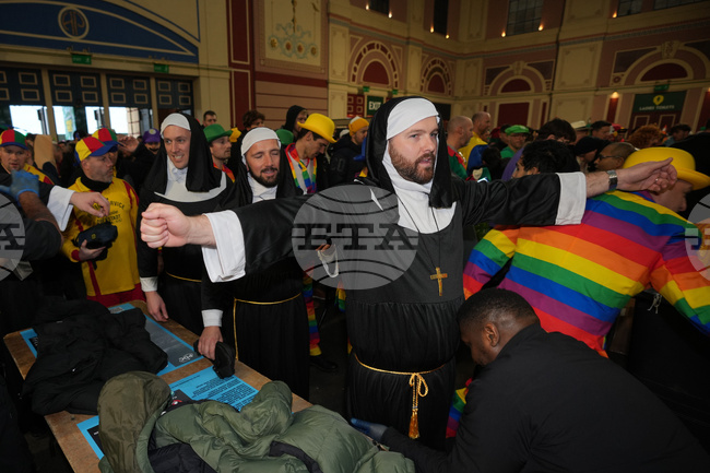 APTOPIX Britain World Darts