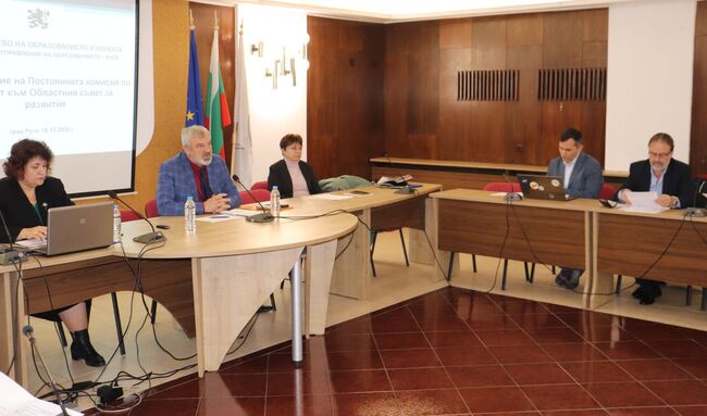  Областна администрация Русе: Не се предвижда промяна в броя на паралелките в 8 клас в Русенско през следващата година