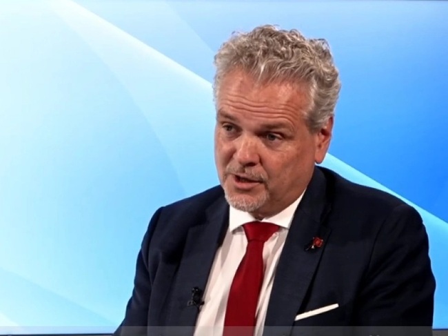 МИНА: Надявам се, че ще имаме успешна междуправителствена конференция, каза посланикът на ЕС в Черна гора