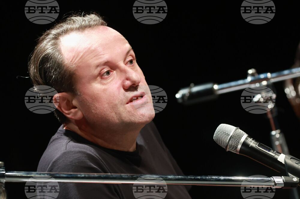 Народен театър "Иван Вазов" - „Власт, суверенитет и режисура“ - книга - представяне