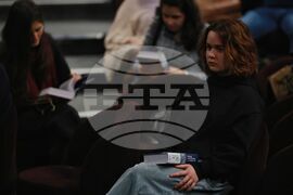 Народен театър "Иван Вазов" - „Власт, суверенитет и режисура“ - книга - представяне