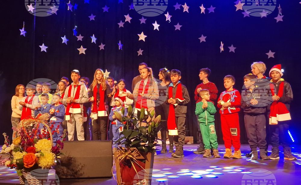 Разград - концерт-спектакъл „Коледа за всички“ - „Enjoy Music“