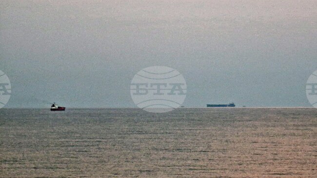 Танкерът "Кайрос" вече се намира в Бургаския залив 