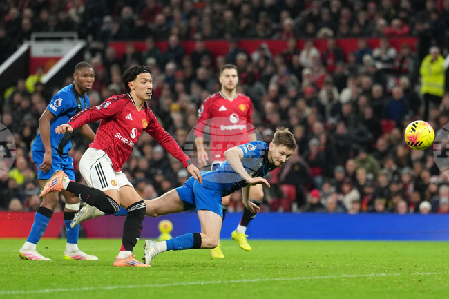 Манчестър Юнайтед и Борнемут си вкараха осем гола в зрелищен мач от английската Висша лига