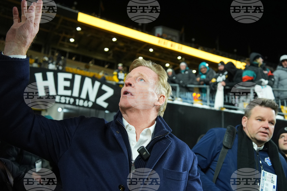 Dolphins Steelers Football