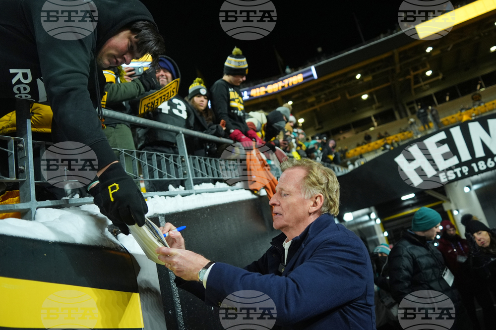 Dolphins Steelers Football