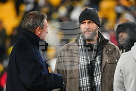 Dolphins Steelers Football