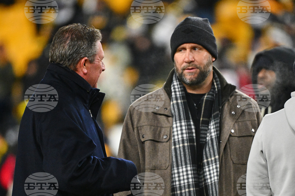 Dolphins Steelers Football