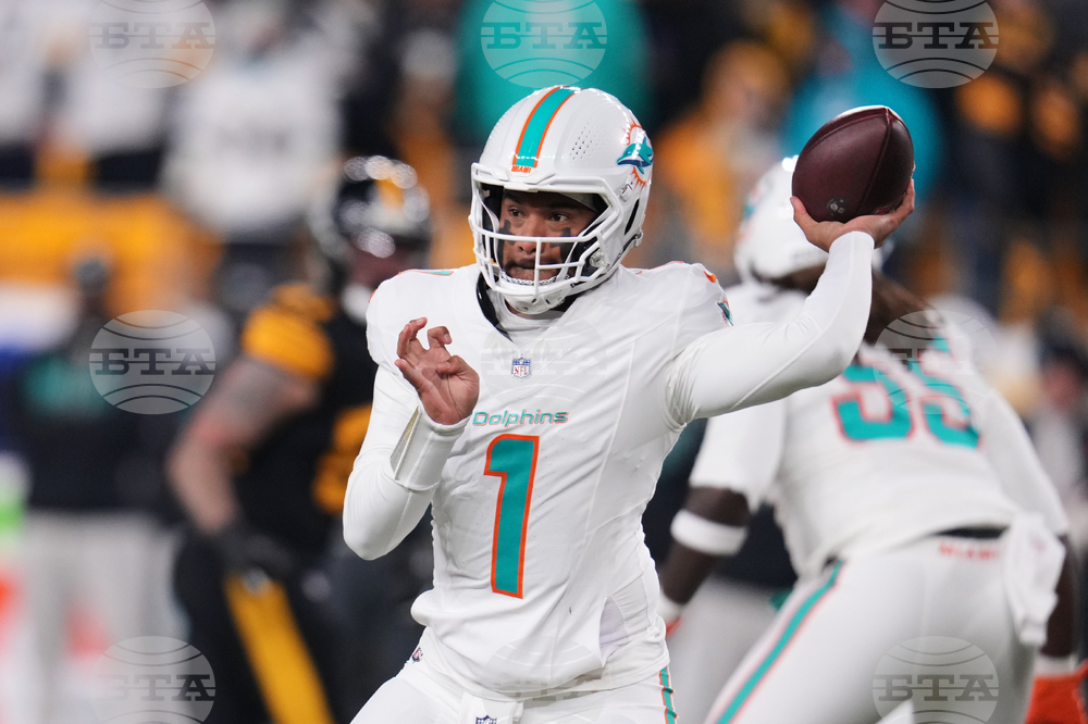 Dolphins Steelers Football