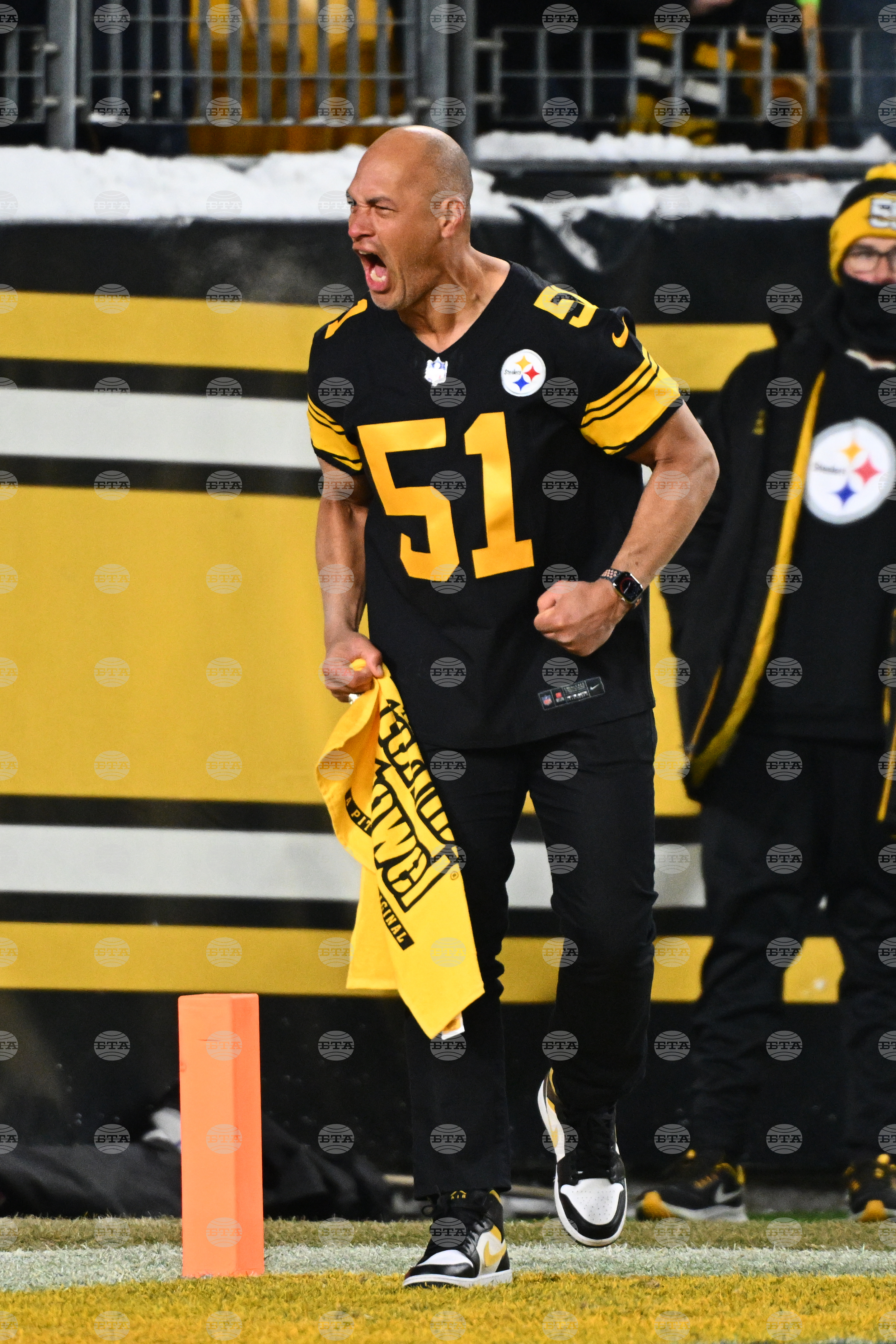 Dolphins Steelers Football