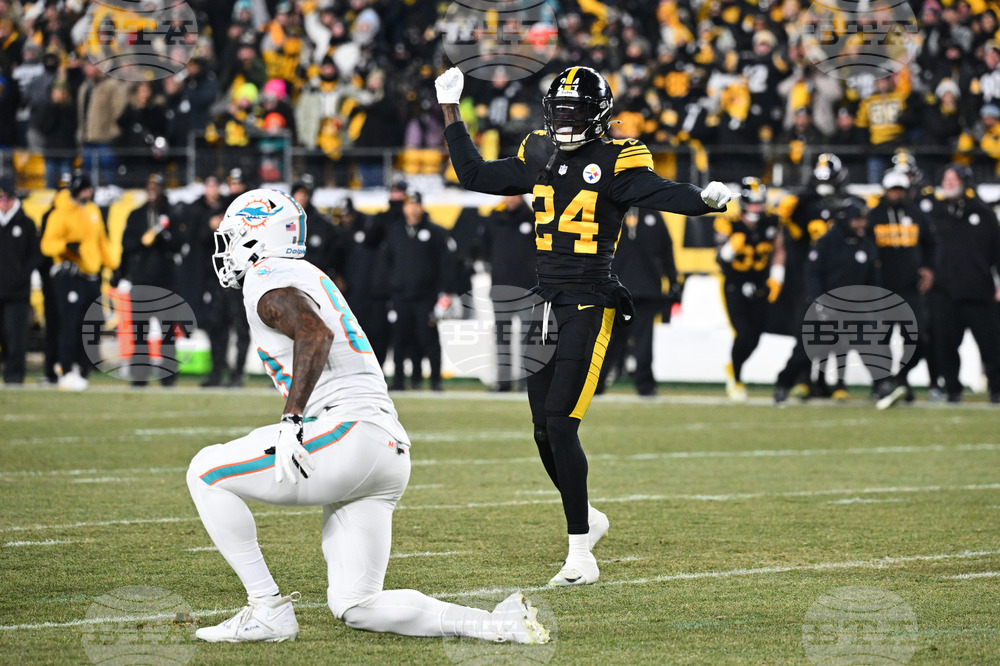 Dolphins Steelers Football