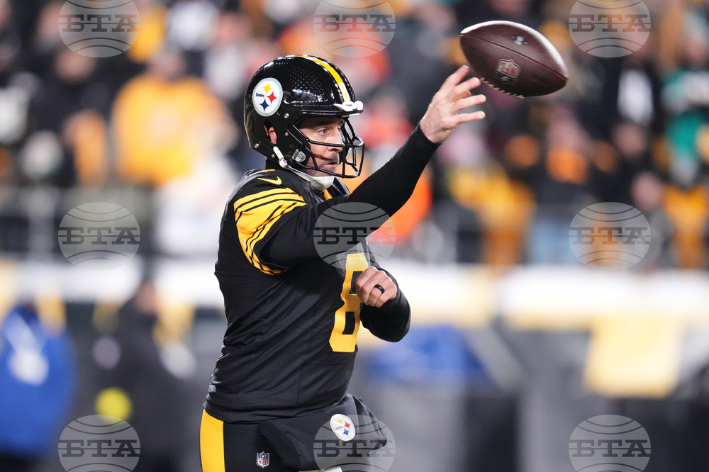 Dolphins Steelers Football