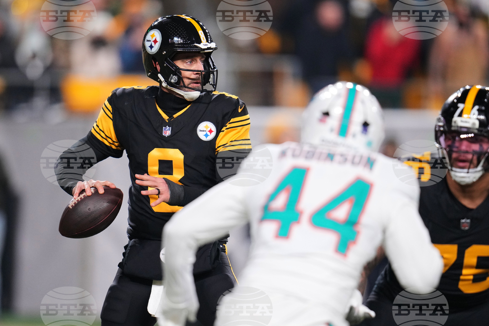 Dolphins Steelers Football