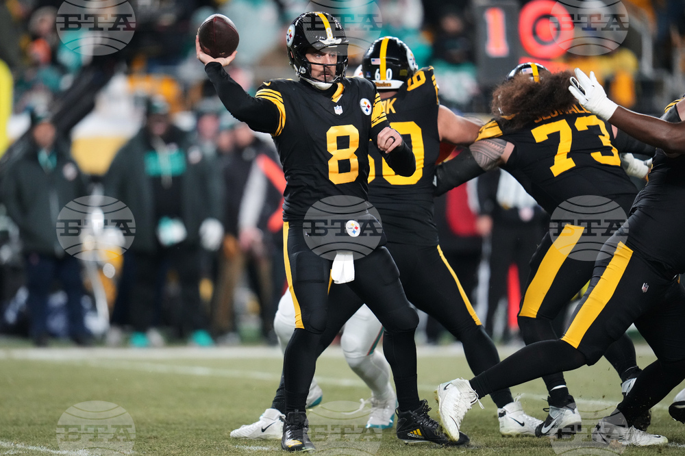 Dolphins Steelers Football