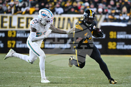 Dolphins Steelers Football