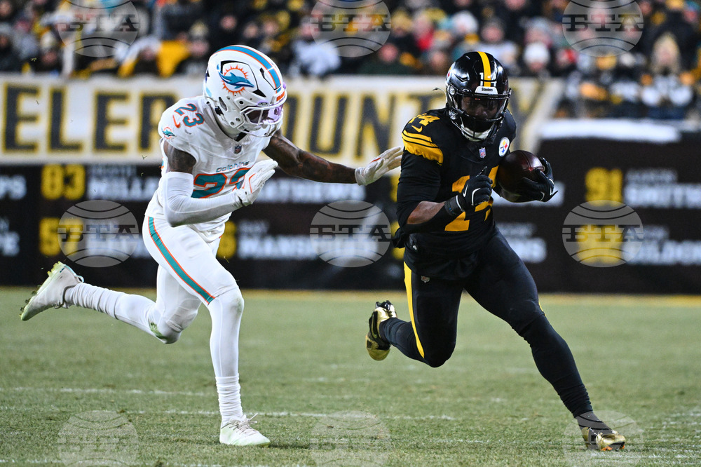 Dolphins Steelers Football