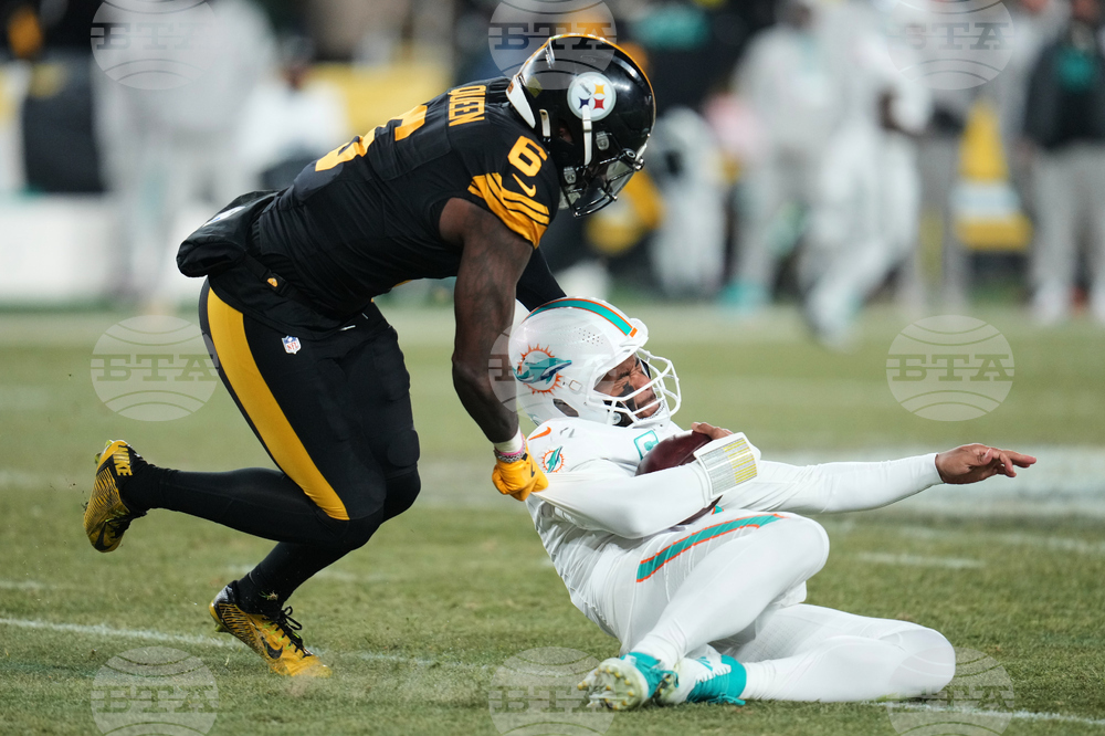 Dolphins Steelers Football